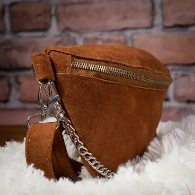 Elegancka Brązowa Torebka Nerka z Łańcuszkiem i Chwostem Skóra Zamszowa Nevada Telimene - 3