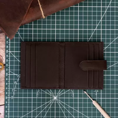 Małe Rozkładane Brązowe Etui Skórzane Męskie na Karty i Dokumenty SH-12 - 4