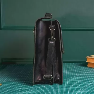 Czarna Torba do Pracy na Ramię z klamrą Vintage Skóra Juchtowa BV41 - 10